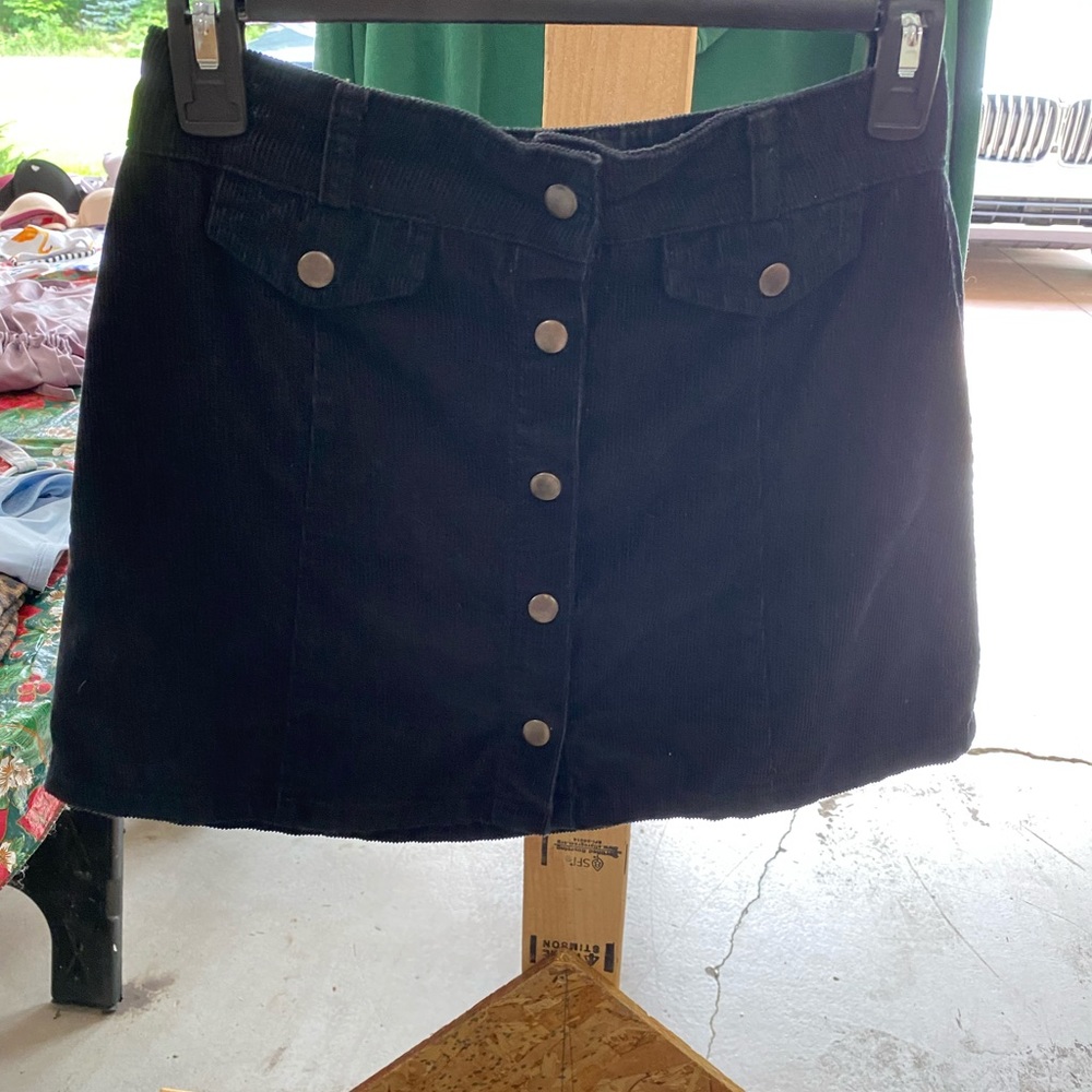 mini skirt
